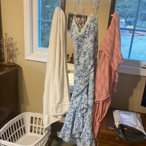 Blue Floral Print Lace Up Back Twist Detail Midi Dress plt